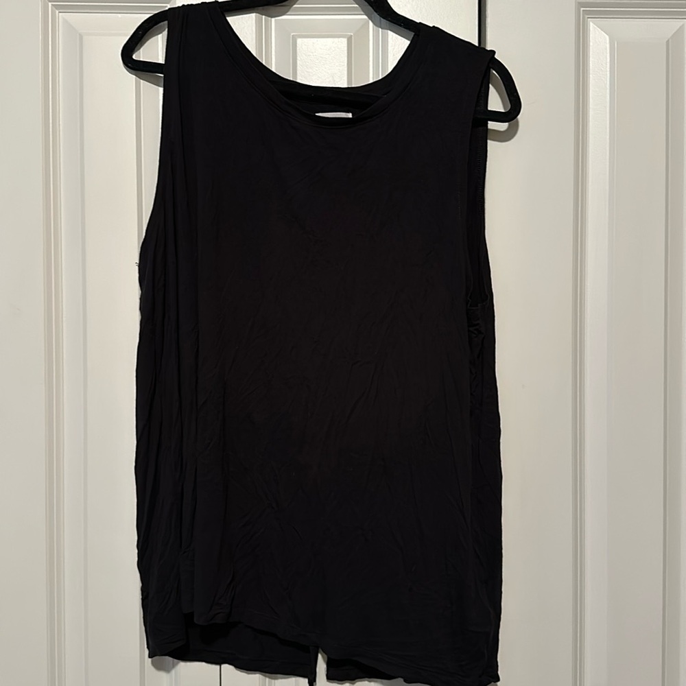 Split back sleeveless shirt